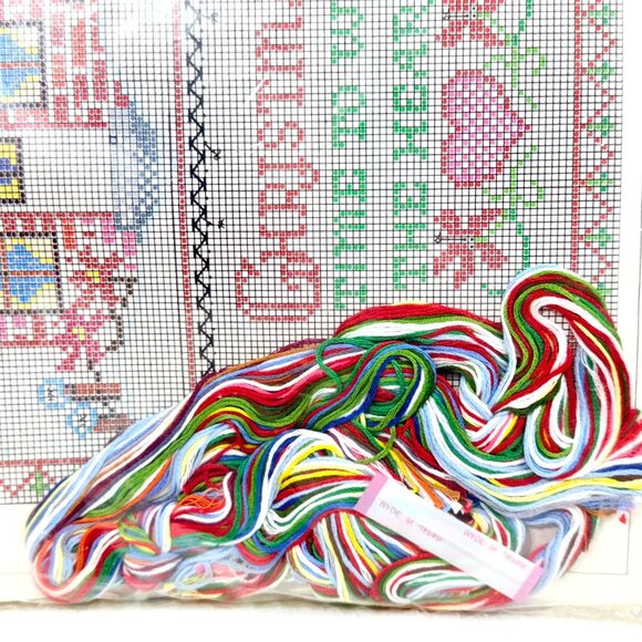 Bucilla Christmas Sampler Counted Cross-Stitch Kit "Warm The Heart" New/Sealed - Picture 5 of 5